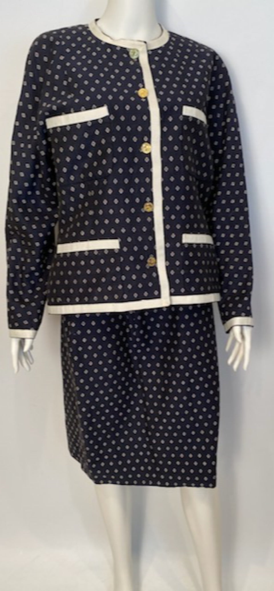 1970’s Collection 16 Rare Chanel Vintage Navy Blue Skirt Suit FR 44