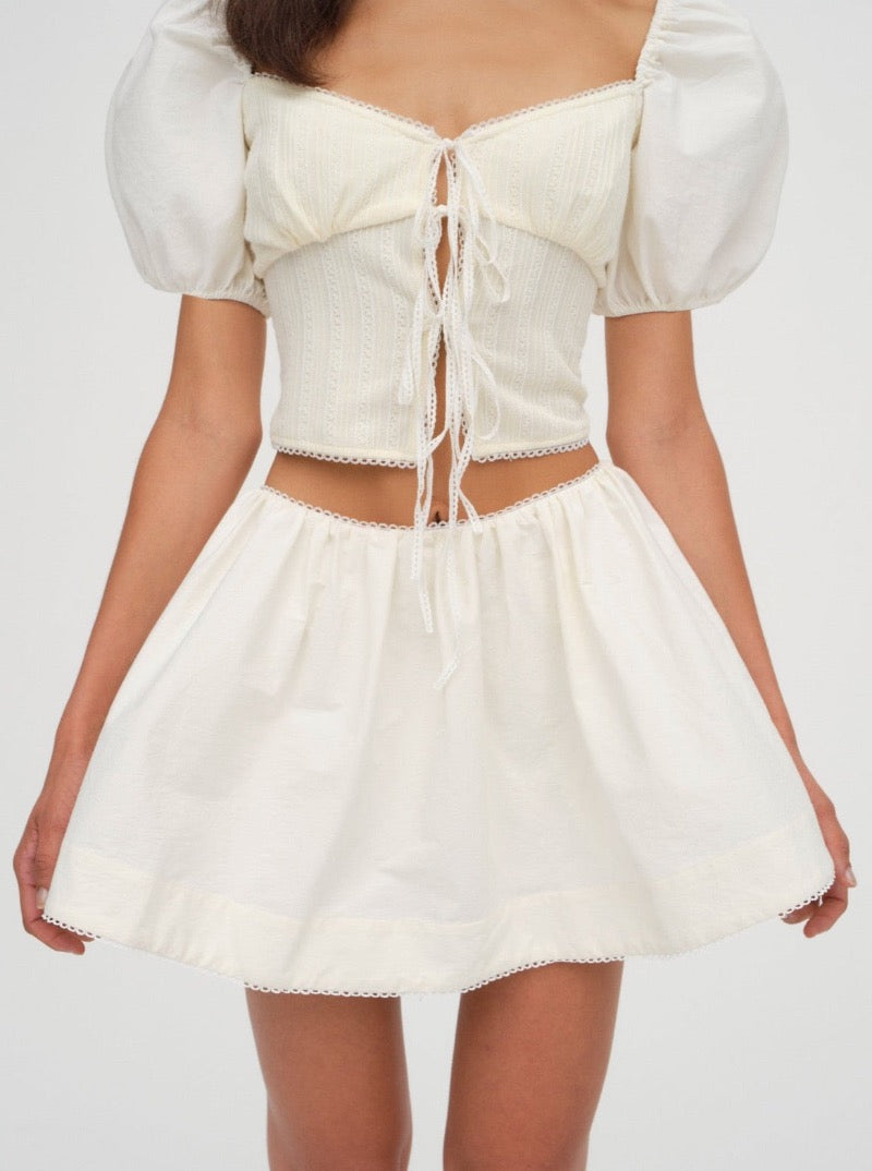 Billie Poplin Mini Skirt in Cream