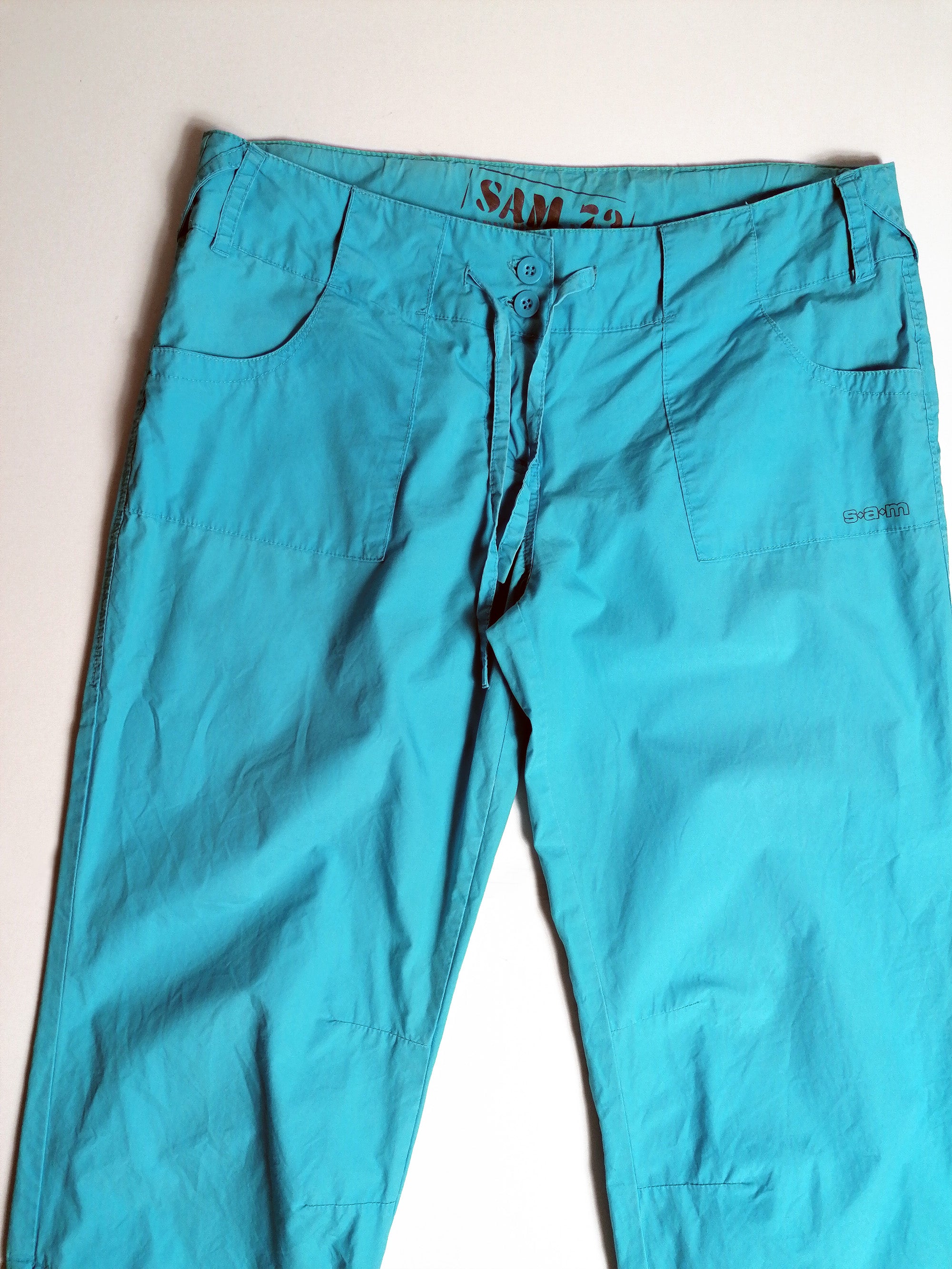 Y2K Soft Shell Low-Waist Blue Cargo Pants - size M-L